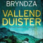 Robert Bryndza - Vallend duister